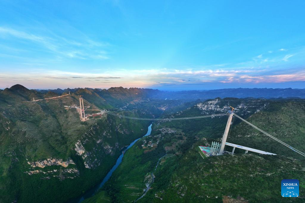 Huajiang grand canyon bridge under construction in Guizhou