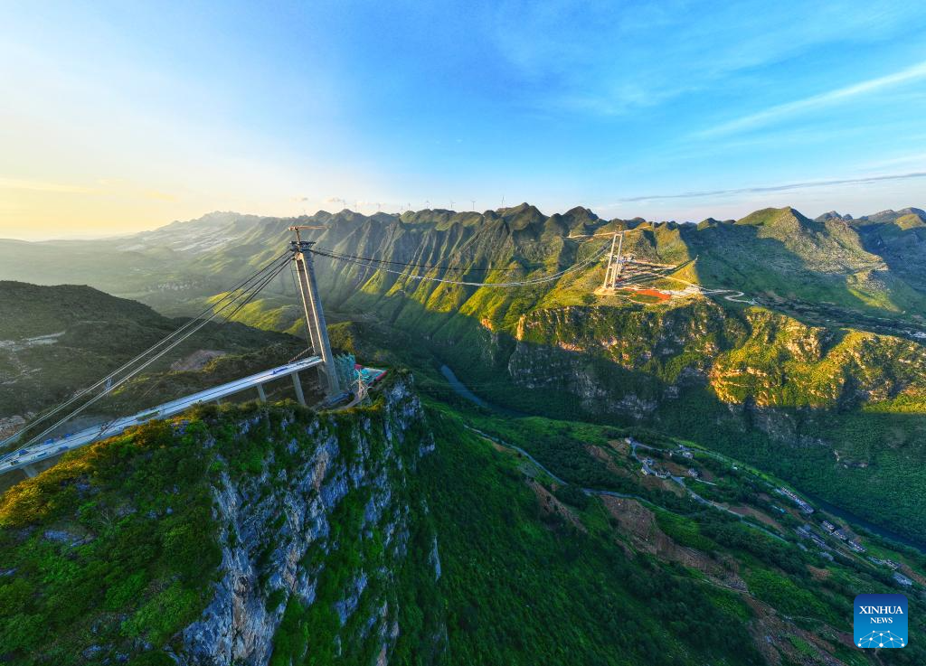 Huajiang grand canyon bridge under construction in Guizhou