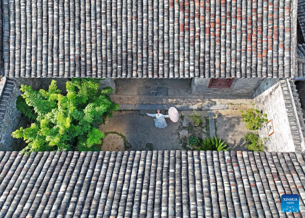 Traditional village in S China turns tourist attraction, hot spot for study tours