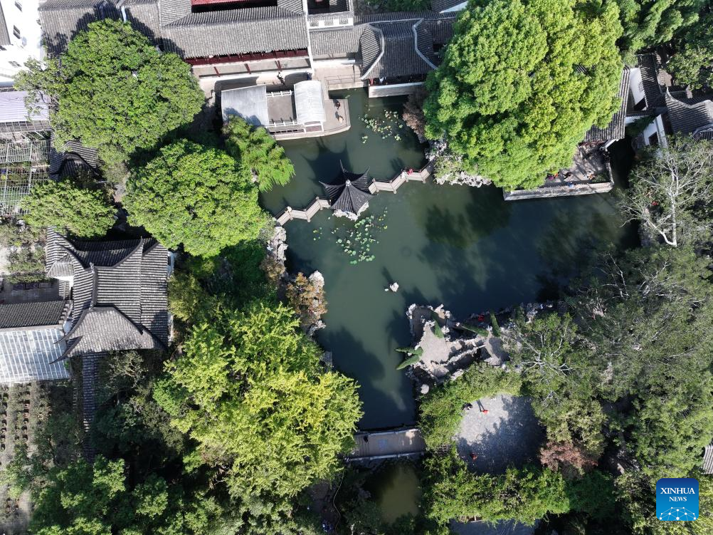 A glimpse of classical gardens in Suzhou, E China's Jiangsu