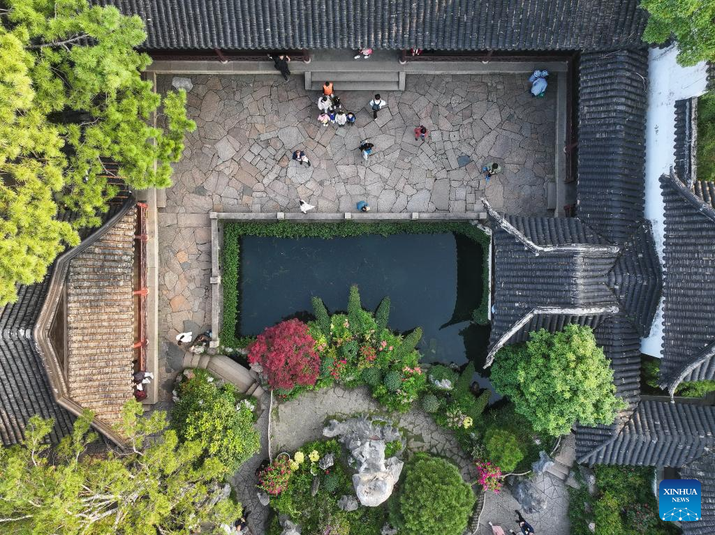 A glimpse of classical gardens in Suzhou, E China's Jiangsu