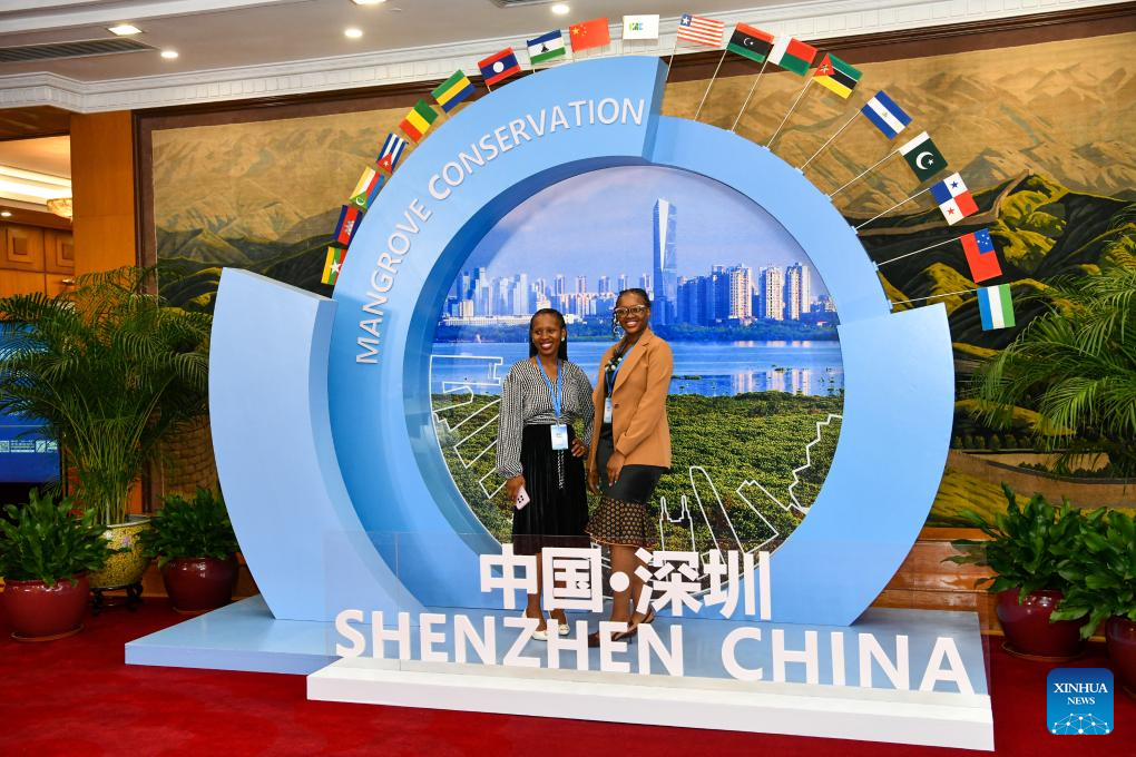 Agreement on establishing world's 1st international mangrove center signed in Shenzhen