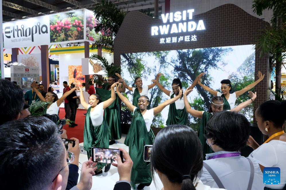 7th CIIE holds diverse cultural activities to promote people-to-people exchange