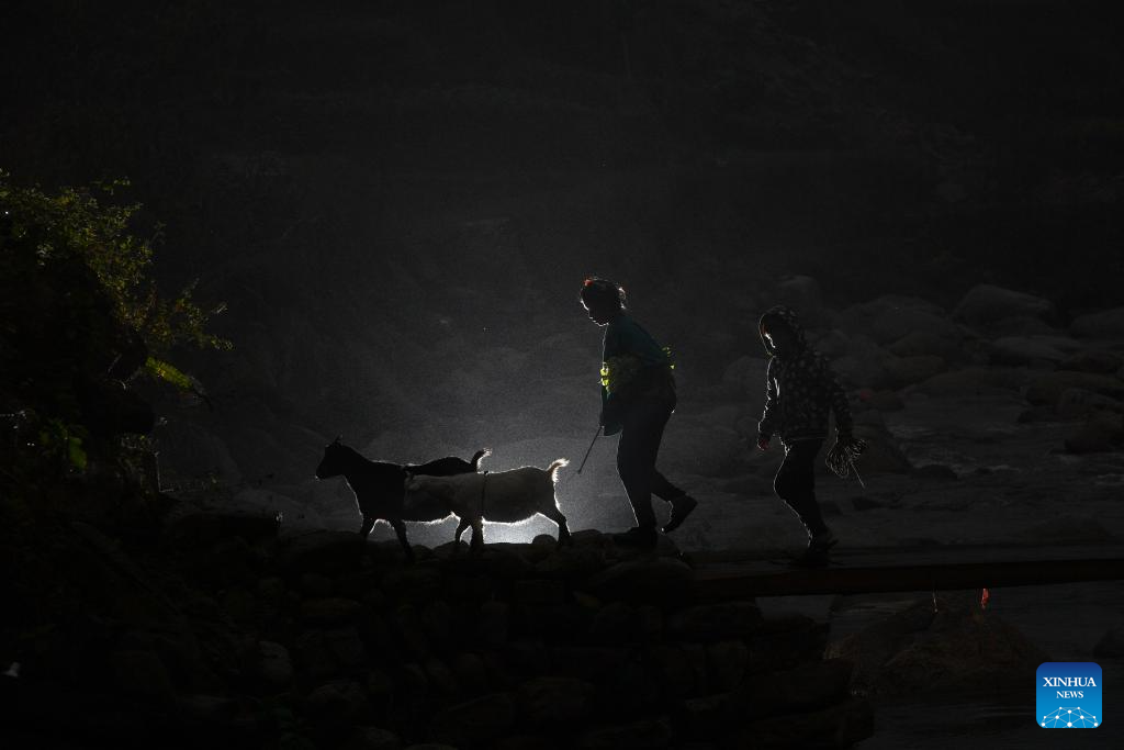 A glimpse of life in rainy days in Wuying Village, S China