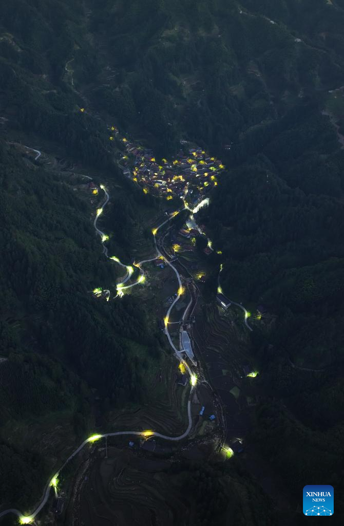 A glimpse of life in rainy days in Wuying Village, S China