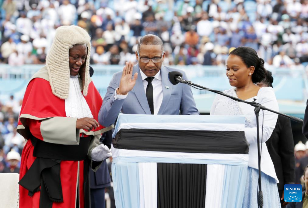 Duma Boko inaugurated as Botswanan president