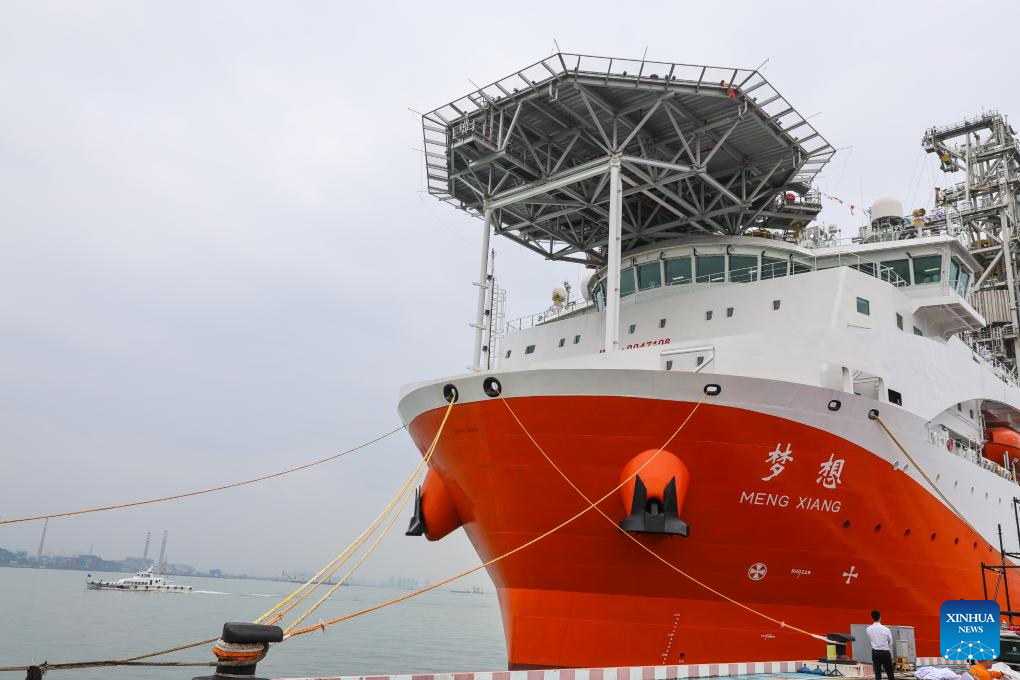 China Focus: China's first deep-ocean drilling vessel enters service