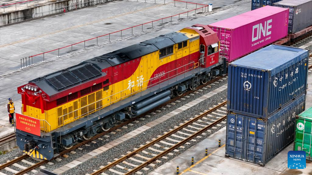 China Railway launches rail transport trial for electric vehicle batteries