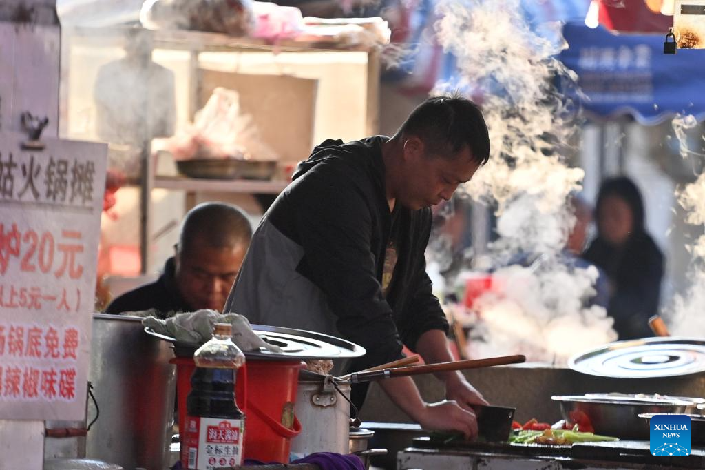 In pics: morning market in Chengtuan Town of Liuzhou, S China's Guangxi