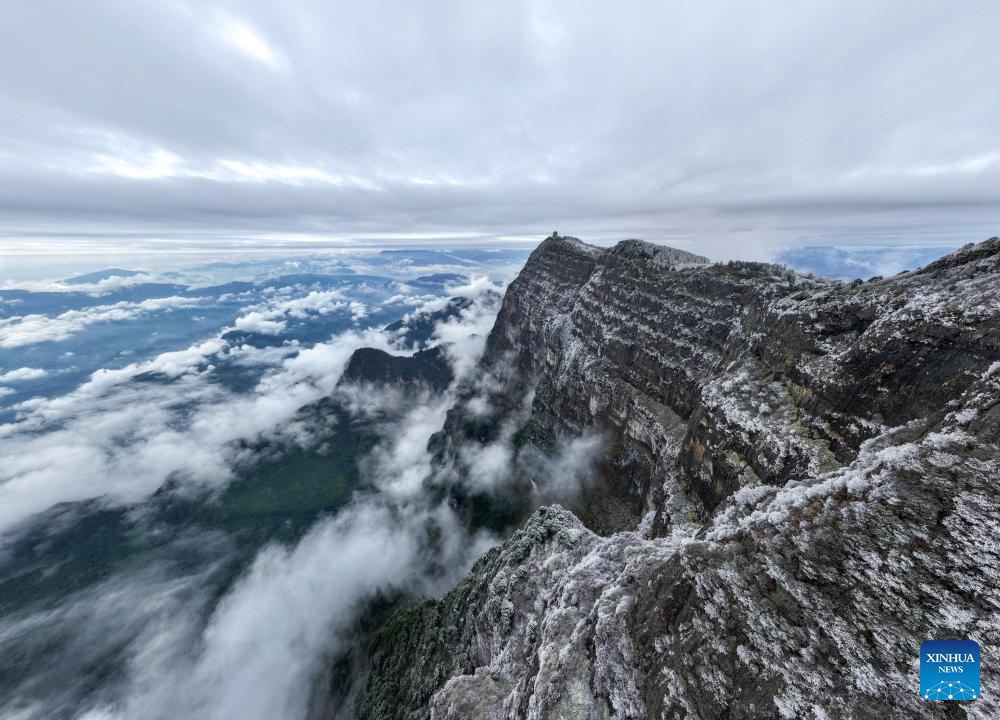 Snow scenery of Mount Emei in Sichuan, SW China