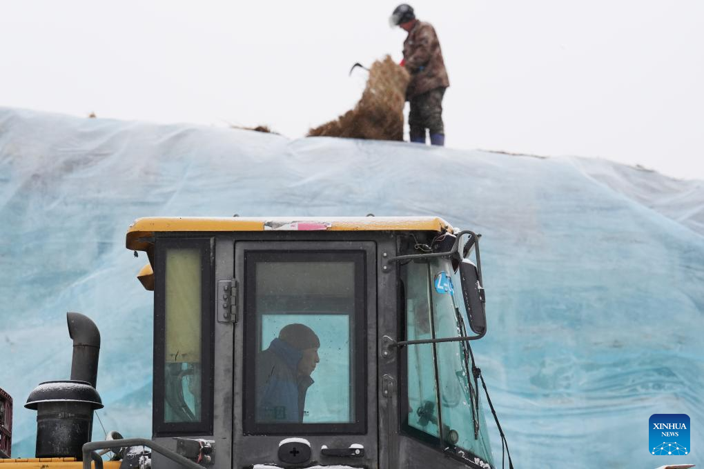 26th Harbin Ice-Snow World under construction