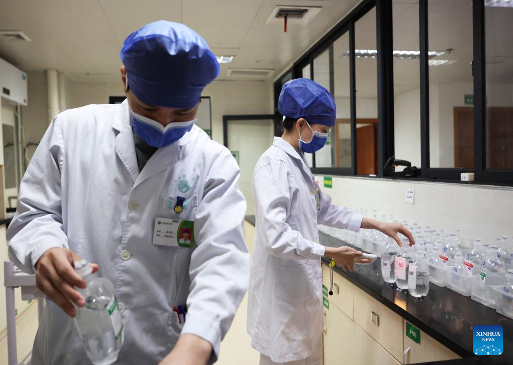 Doctor alleviates mental sufferings of HIV/AIDS patients in Guangxi, S China