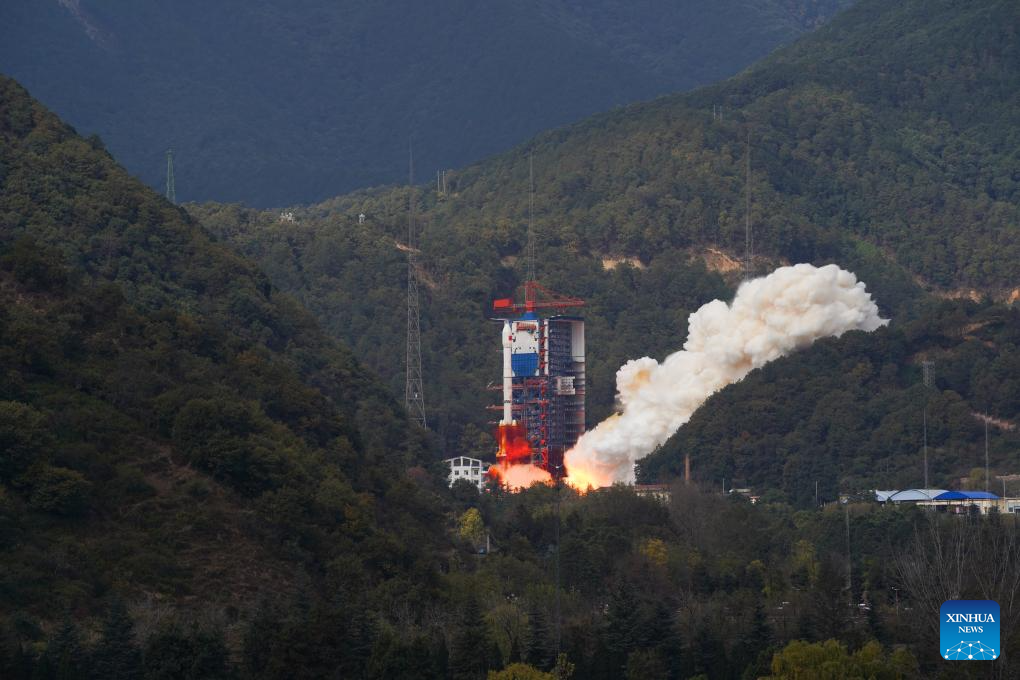 China launches new communication technology test satellite