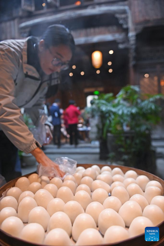 Shen'ao Village showcases cultural heritage and traditional performances in Zhejiang