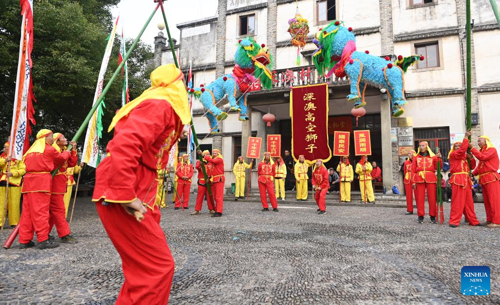 Shen'ao Village showcases cultural heritage and traditional performances in Zhejiang