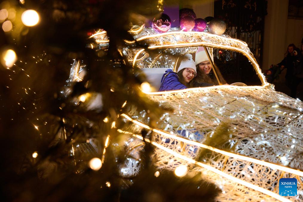 In pics: light decorations in Warsaw, Poland