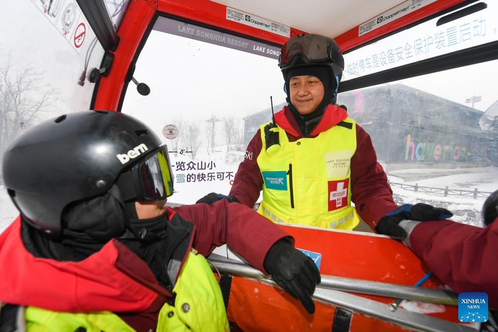 Skiing rescuer ensures safety on slopes as winter sports gain popularity