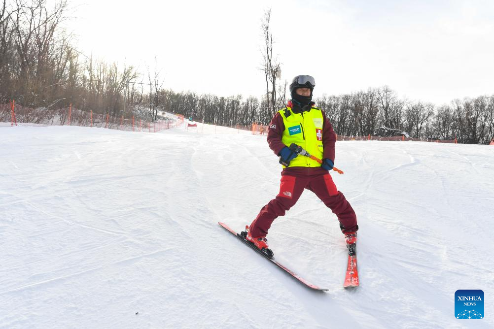 Skiing rescuer ensures safety on slopes as winter sports gain popularity