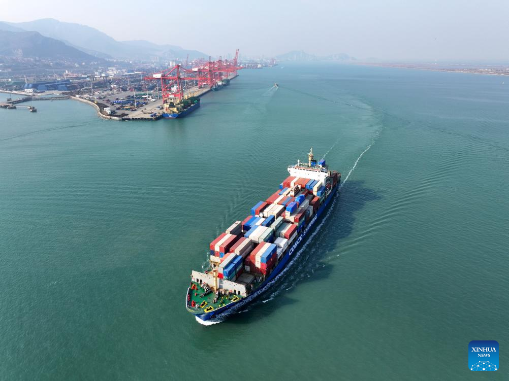 Economic Watch: China's foreign trade shows steady growth in first 11 months