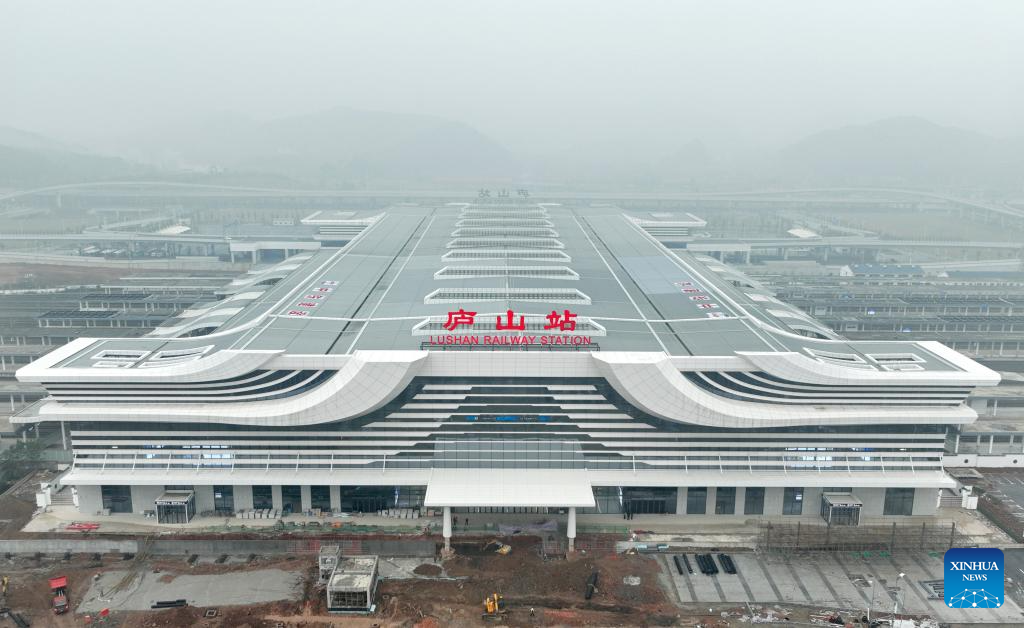 Newly-built Lushan Railway Station to facilitate travel to Lushan Mountain in Jiujiang