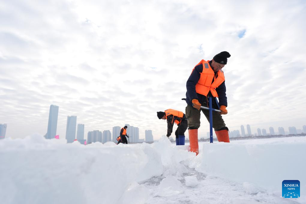 Harbin Ice-Snow World under construction in Heilongjiang, NE China