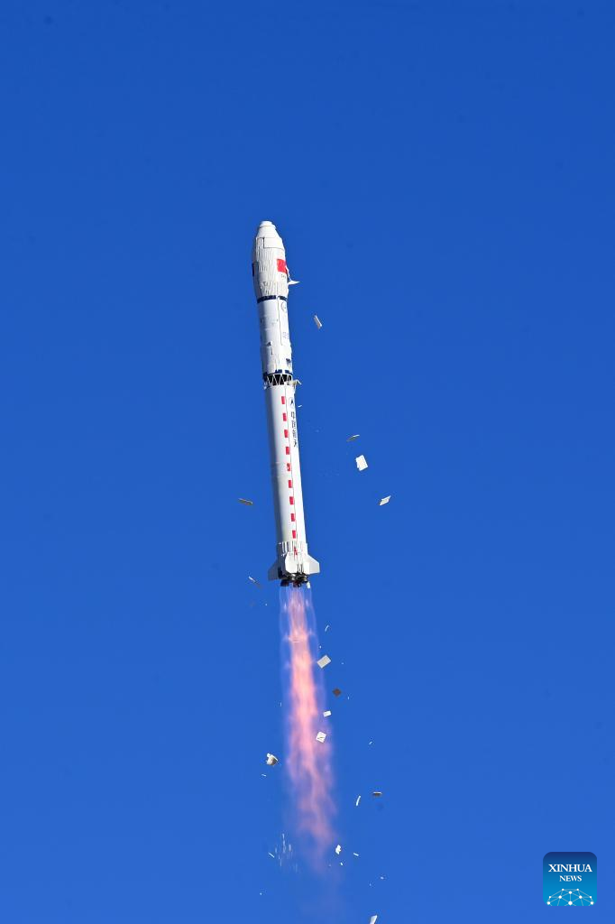 China launches 5 experiment satellites