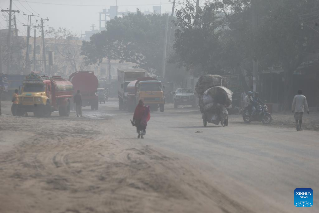 Wintertime air pollution peaks in Bangladesh