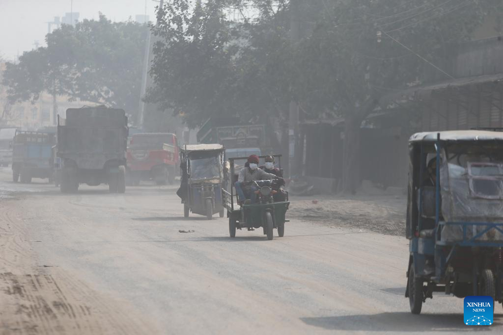 Wintertime air pollution peaks in Bangladesh