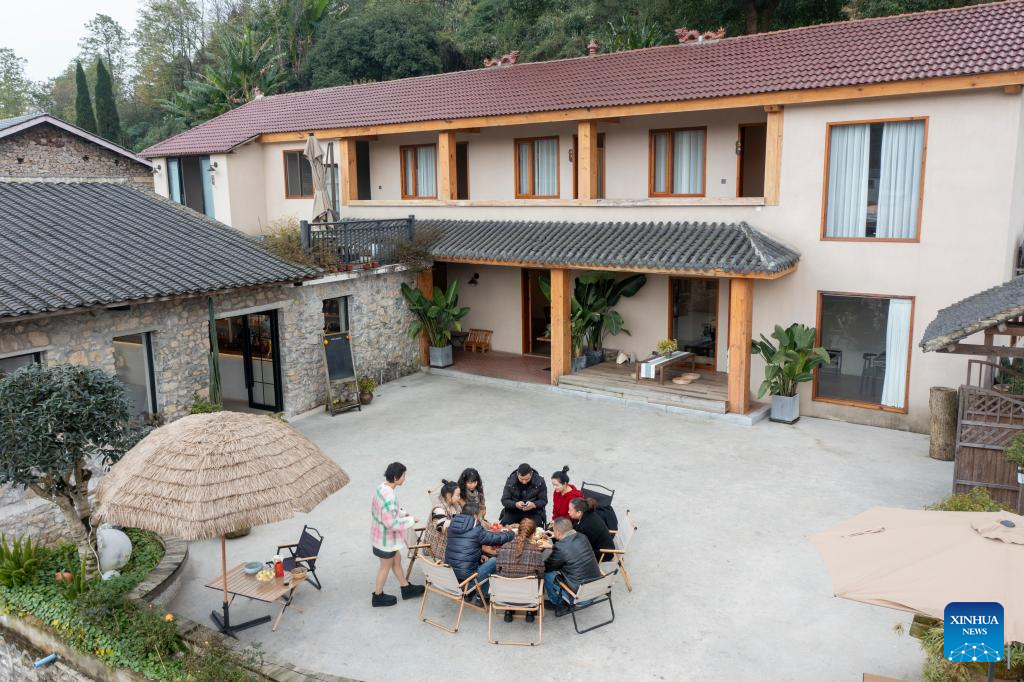 Chongqing's Tianfu Town transforms rural houses into thriving homestays