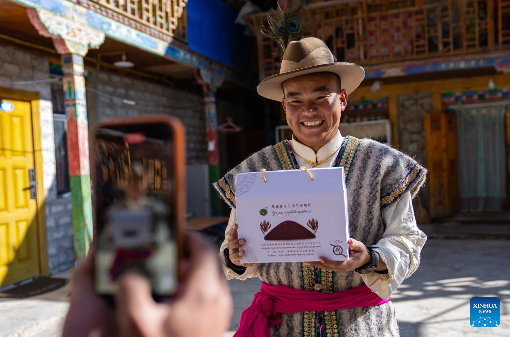 In pics: once-isolated township in Xizang embraces modern life