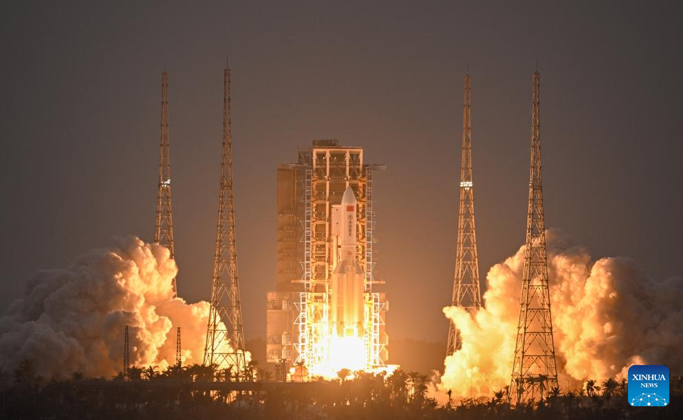 China launches internet satellite group