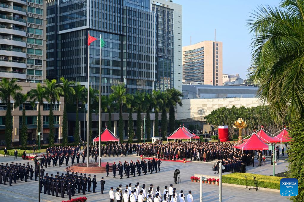 Flag-raising ceremony held to mark 25th anniversary of Macao's return to motherland