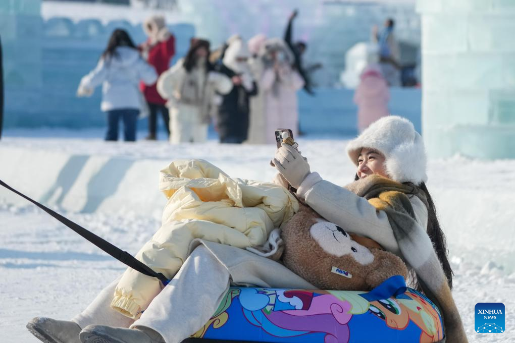 World's largest ice-and-snow theme park opens on Winter Solstice in China's 