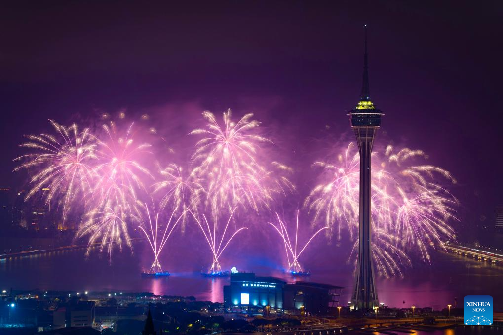 Macao holds firework show to celebrate 25th anniversary of returning to motherland