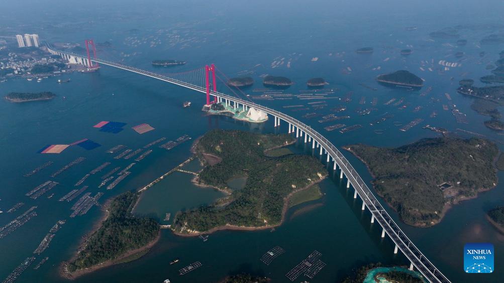 Longest cross-sea bridge in China's Guangxi opens to traffic