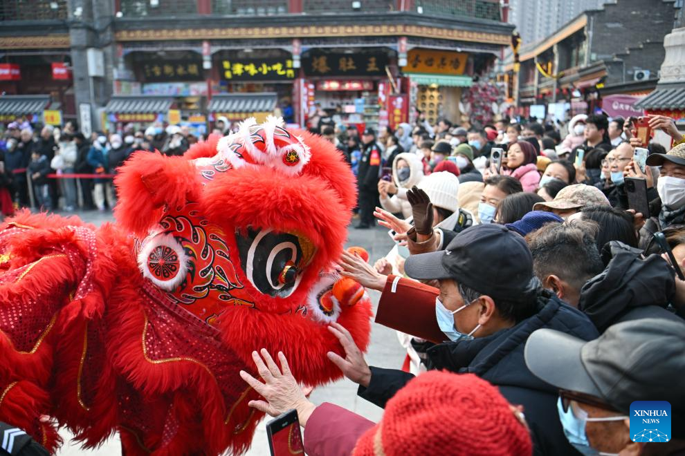 New Year's Day celebrated across China