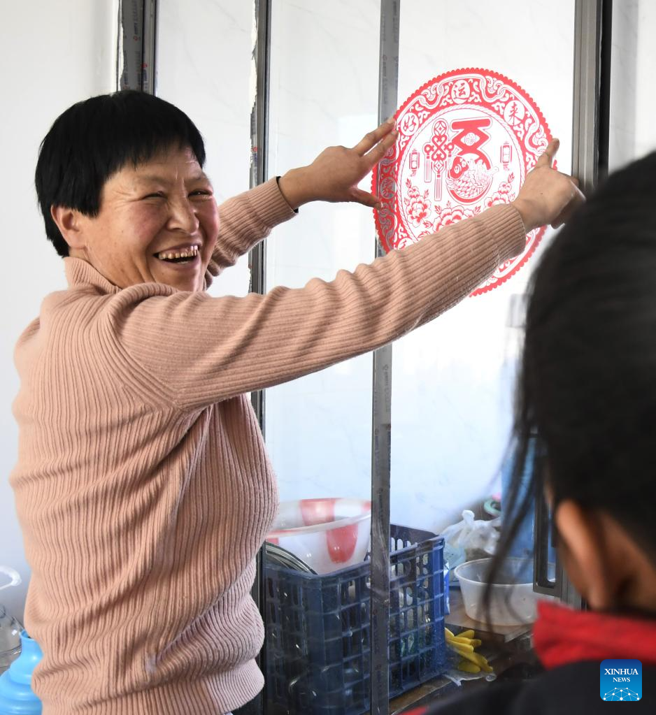 People across China mark last day of 2024