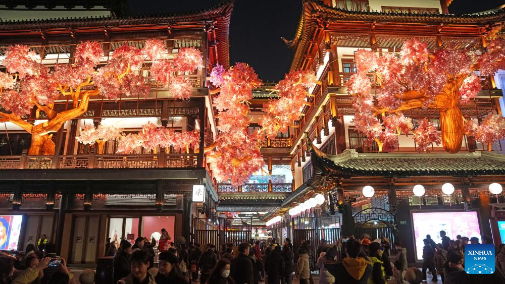 Yuyuan Garden Lantern Festival opens in Shanghai