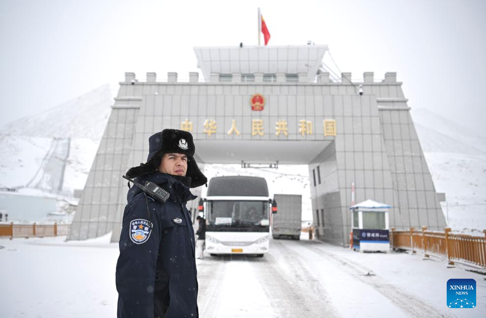 In pics: first working day of 2025 at Khunjerab Pass in China's Xinjiangwo