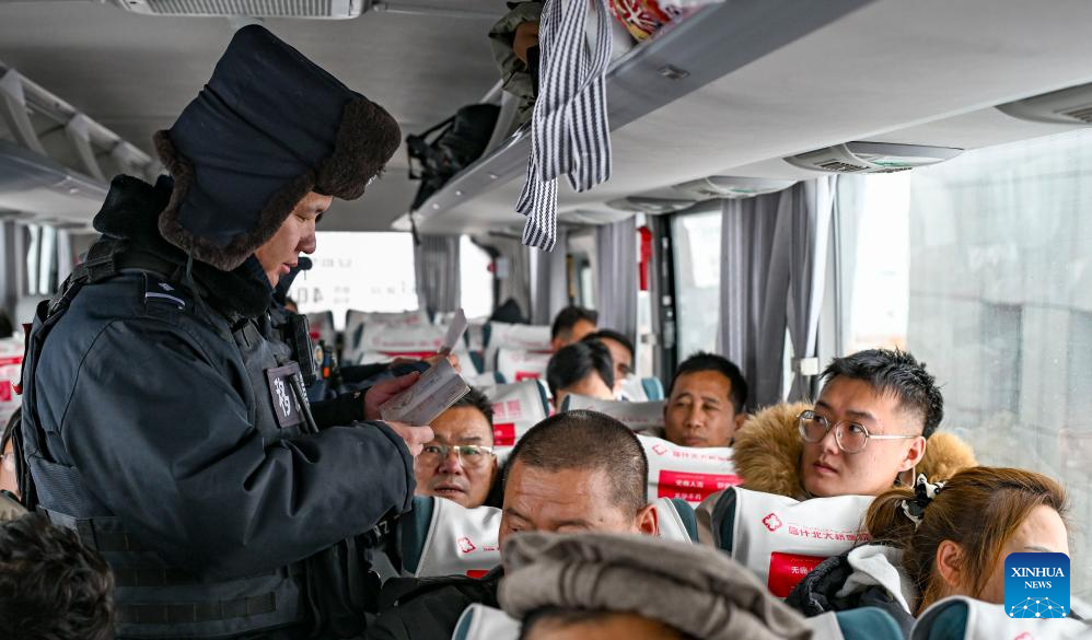 In pics: first working day of 2025 at Khunjerab Pass in China's Xinjiangwo