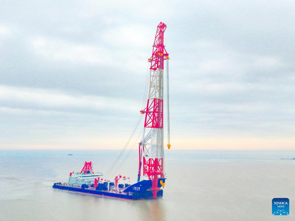 China Focus: World's largest pile-driving vessel delivered in east China