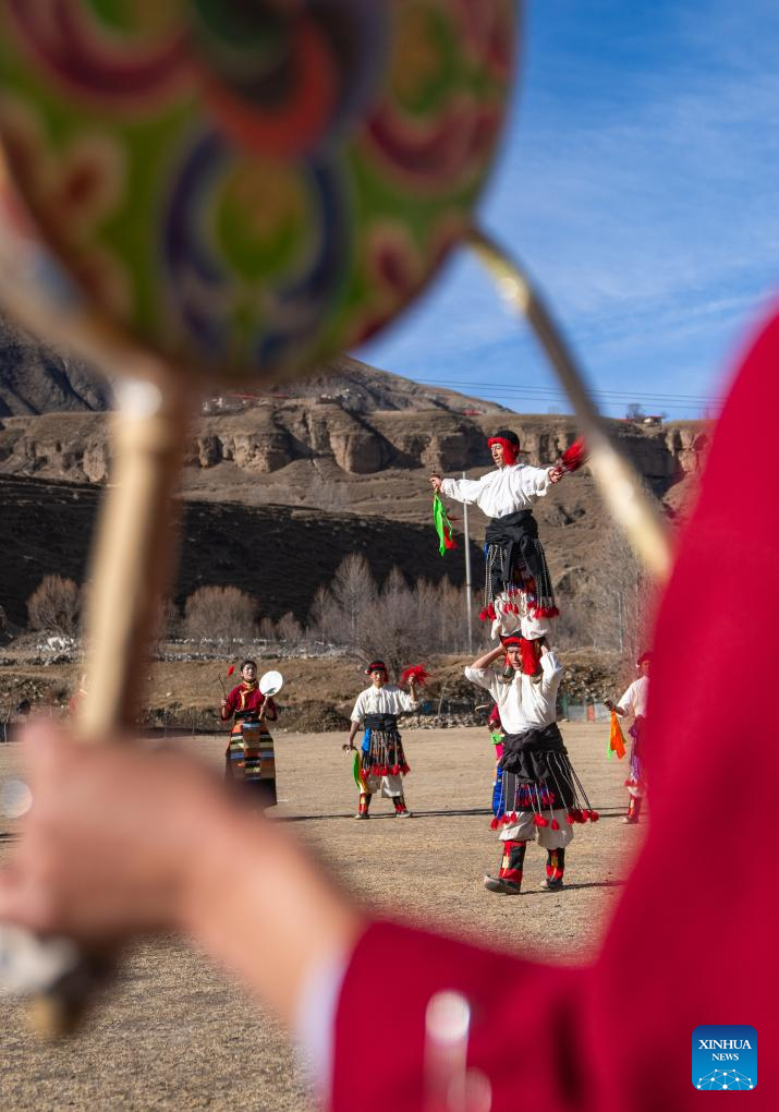 Pic story: inheritor of traditional Reba Dance in Xizang