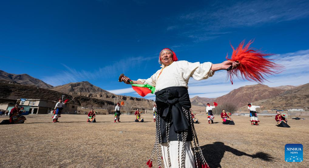 Pic story: inheritor of traditional Reba Dance in Xizang