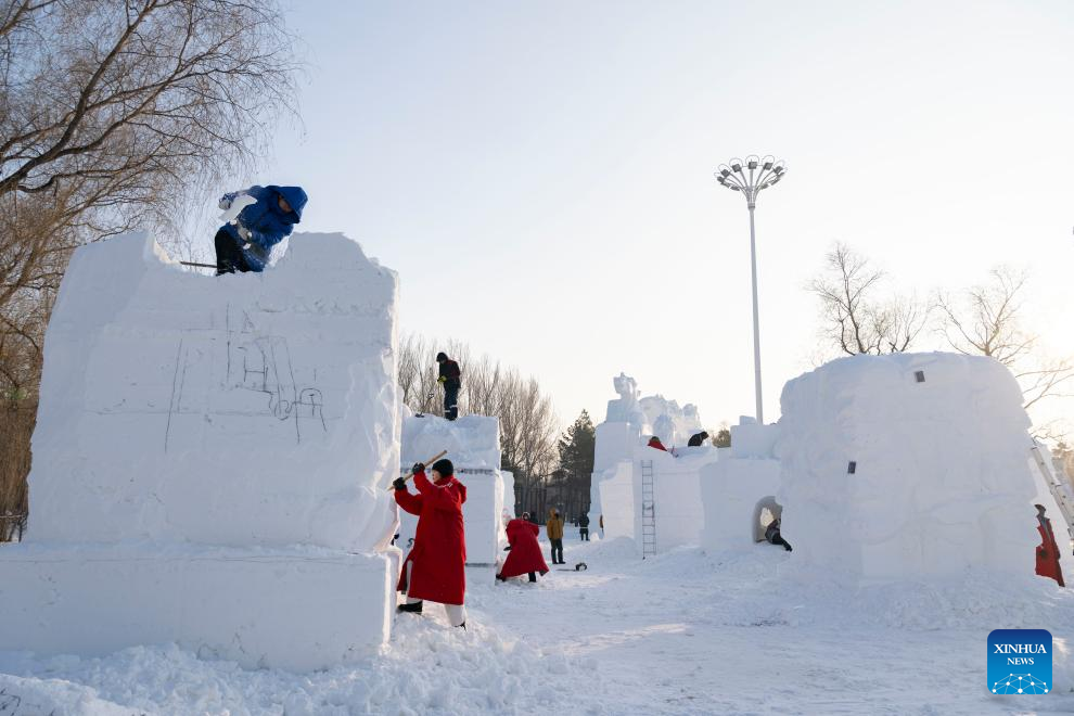 27th Harbin int'l snow sculpture competition kicks off