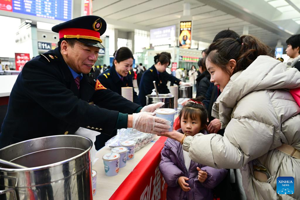 Various activities held across China to welcome upcoming Laba Festival