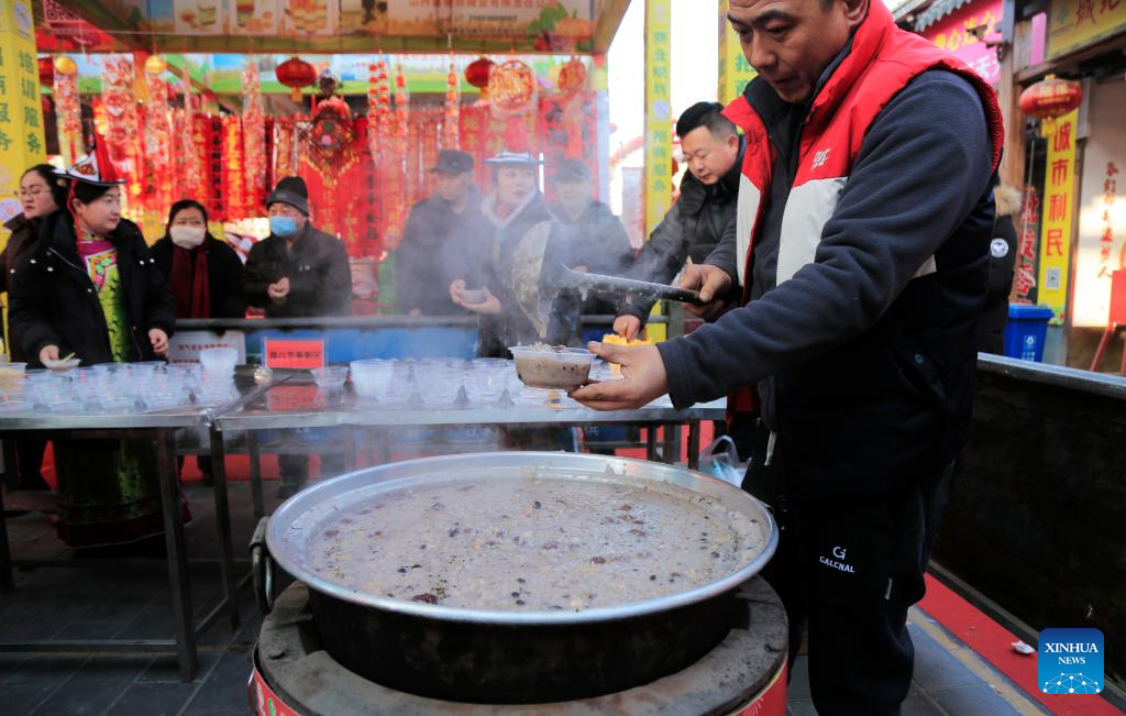 Various activities held across China to welcome upcoming Laba Festival