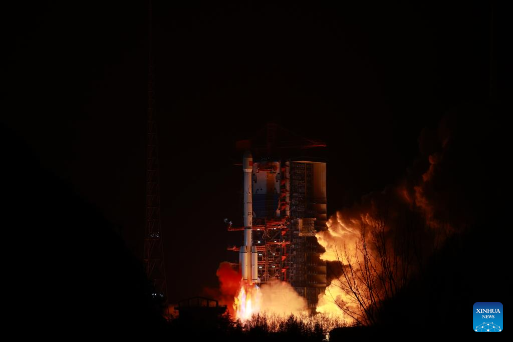 China launches test satellite for orbital refueling