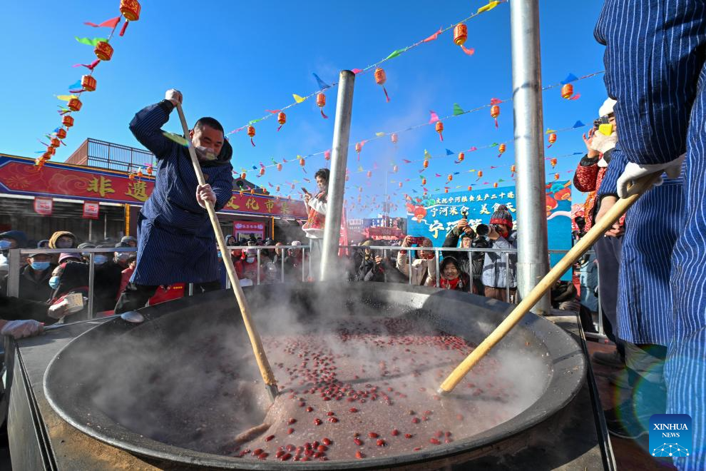 In pics: historic open-air market in China's Tianjin