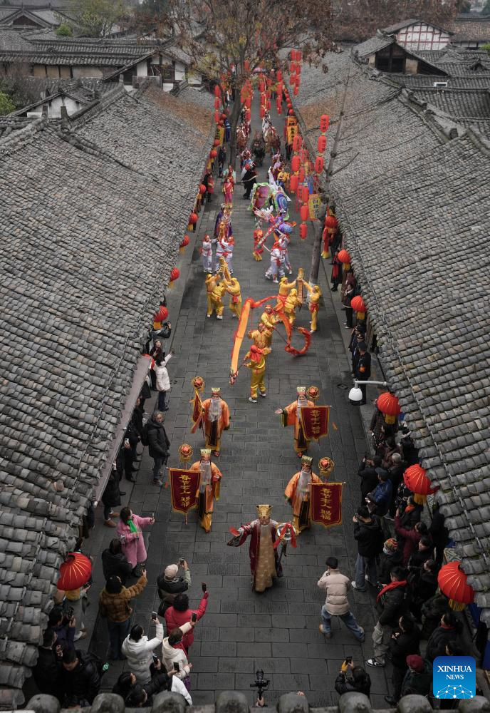 Cultural activities launched to celebrate upcoming Spring Festival in China's Sichuan