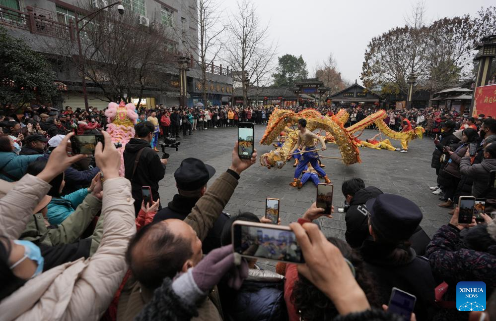 Cultural activities launched to celebrate upcoming Spring Festival in China's Sichuan